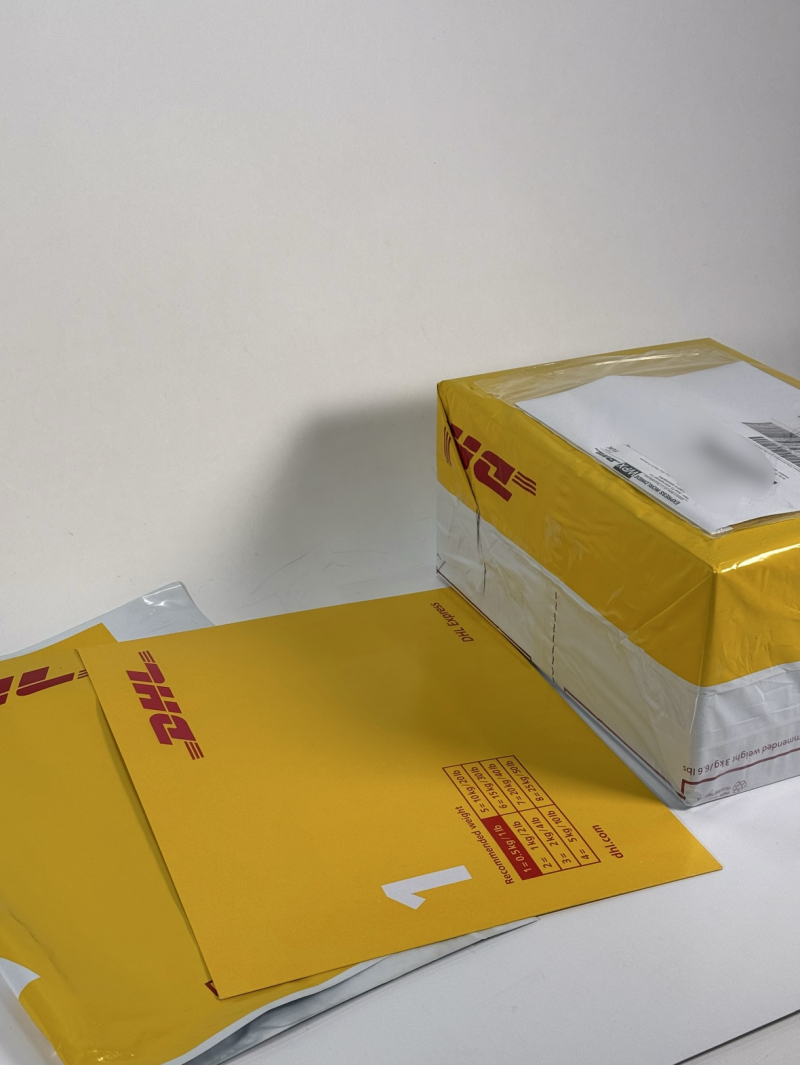 今日はベネズエラに荷物を発送しました！